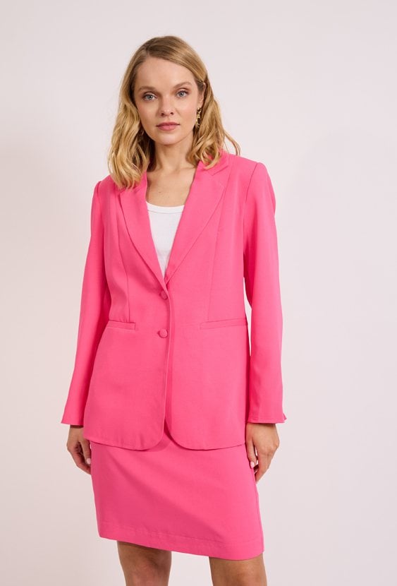 Różowa marynarka damska