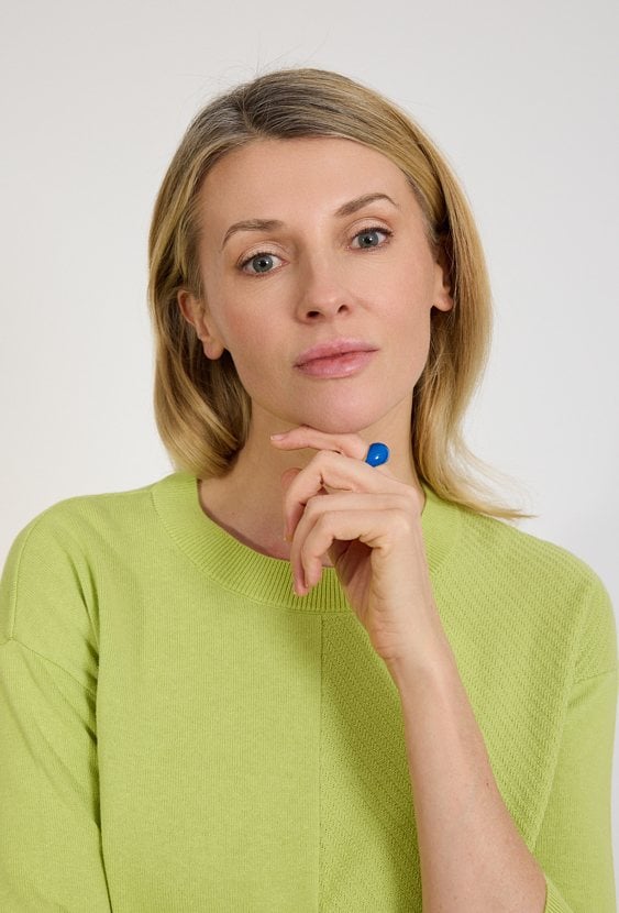 Limonkowy sweter damski z rękawem 3/4