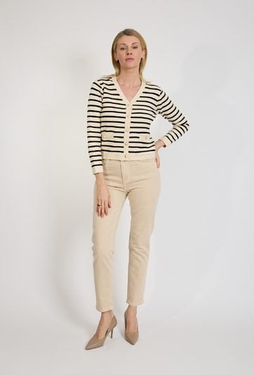 Beżowe spodnie damskie z prostą nogawką