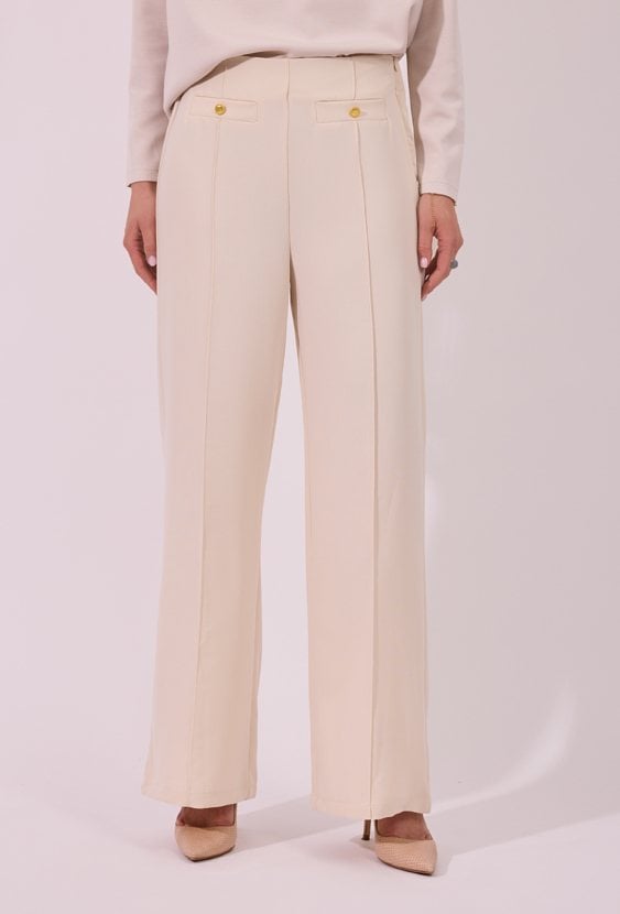 Eleganckie spodnie wide leg w kolorze ecru z ozdobnymi guzikami