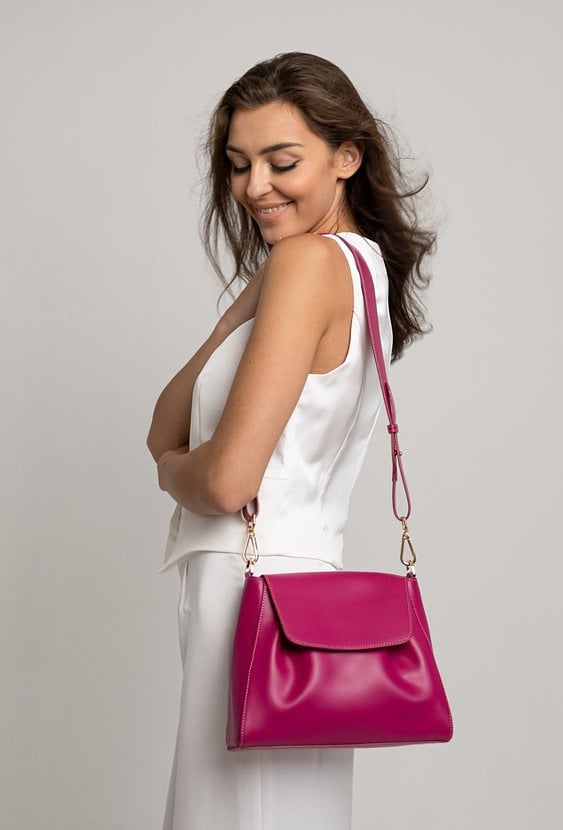 Mała torebka ze skóry naturalnej