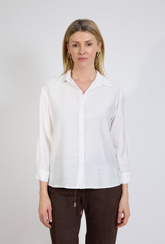 Biała koszula damska klasyczna z kołnierzykiem