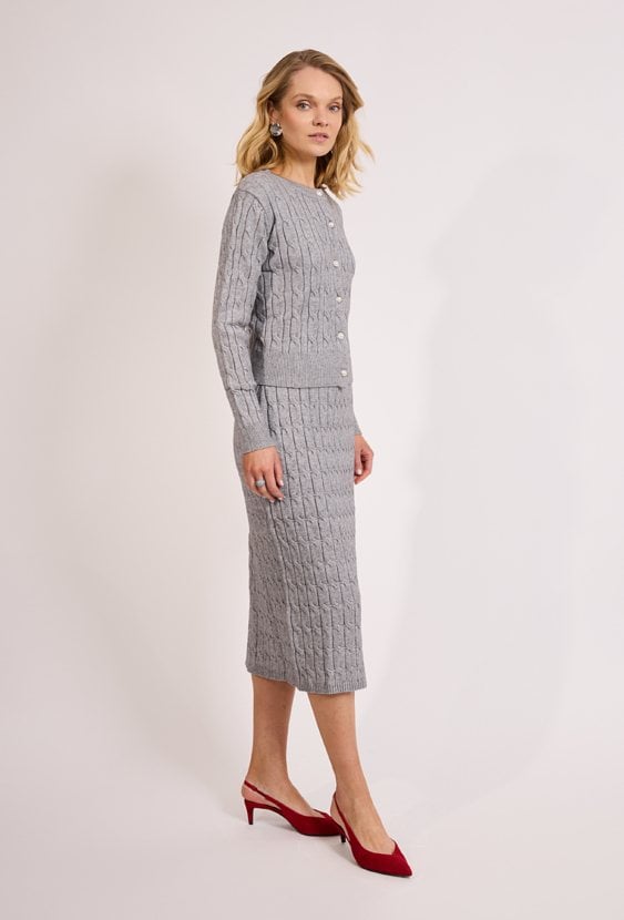 Dzianinowa spódnica midi