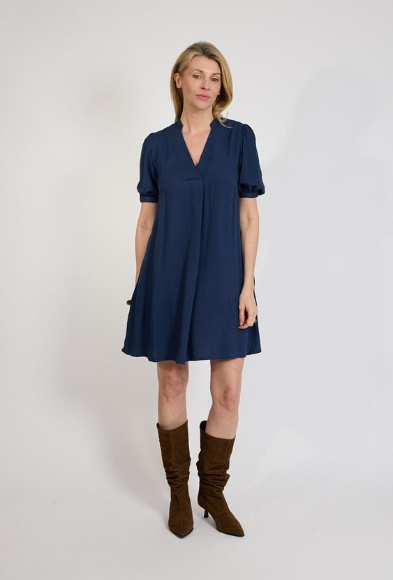 Granatowa sukienka damska elegancka