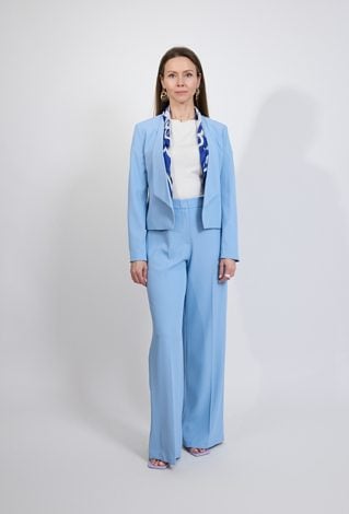 Błękitna marynarka damska bez zapięcia