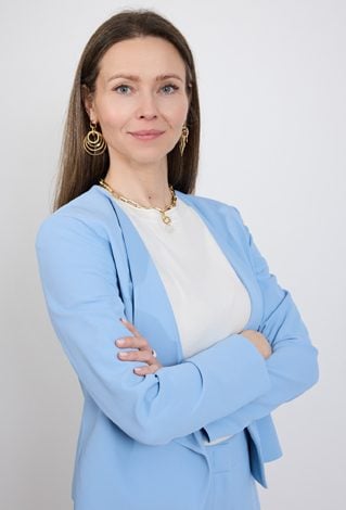 Błękitna marynarka damska bez zapięcia