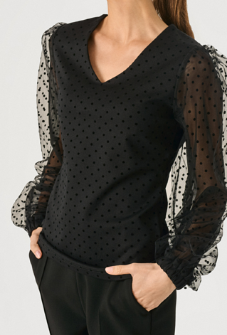 Czarna bluzka z tiulowymi rękawami