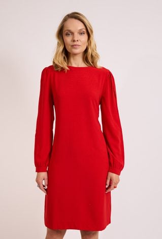 Czerwona prosta sukienka