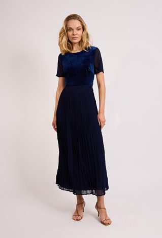 Granatowa sukienka z plisowanym dołem