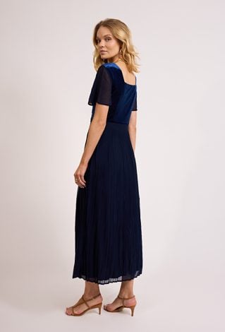 Granatowa sukienka z plisowanym dołem