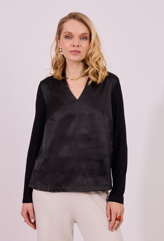 Czarna elegancka bluzka