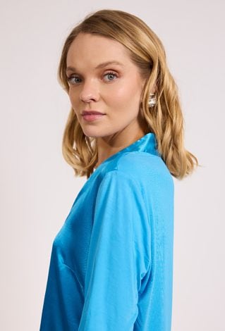 Niebieska elegancka bluzka