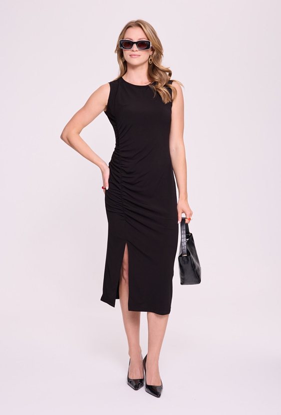 Czarna sukienka midi z marszczeniem – elegancka sukienka damska