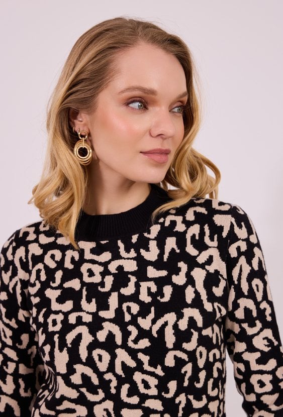Sweter damski w panterkę z rękawem 3/4