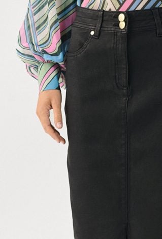 Czarna spódnica ołówkowa z rozporkiem