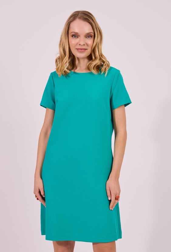 Elegancka Sukienka o Prostym Kroju z Krótkim Rękawem