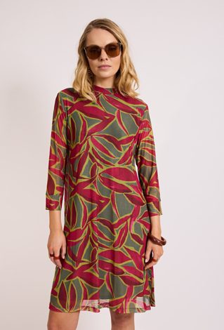 Wzorzysta sukienka z długim rękawem