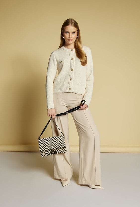 Stylowa torebka z klapą