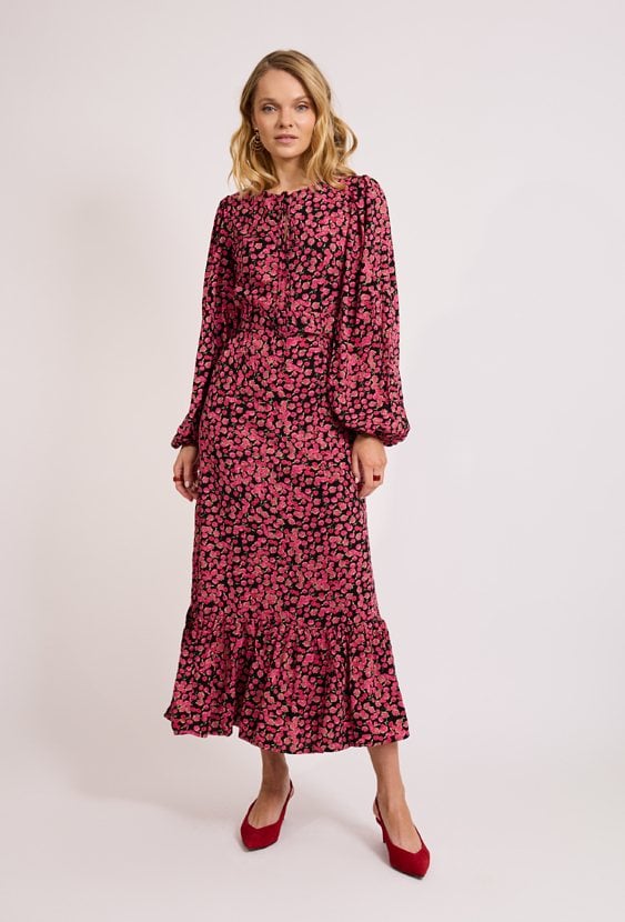 Długa sukienka w kwiaty