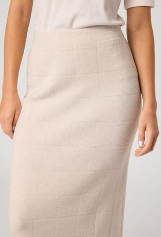 Beżowa spódnica dzianinowa midi ołówkowa