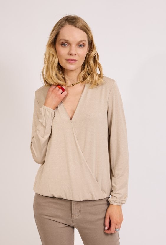 Beżowa bluzka damska z dekoltem V