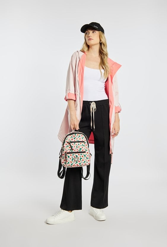 Plecak z kieszonkami