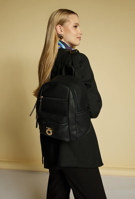 Plecak z kieszonkami