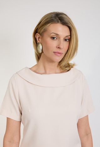 Sukienka beżowa trapezowa