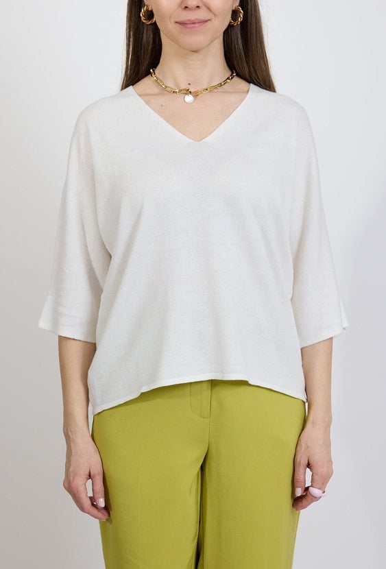 Kremowy sweter damski z dekoltem V